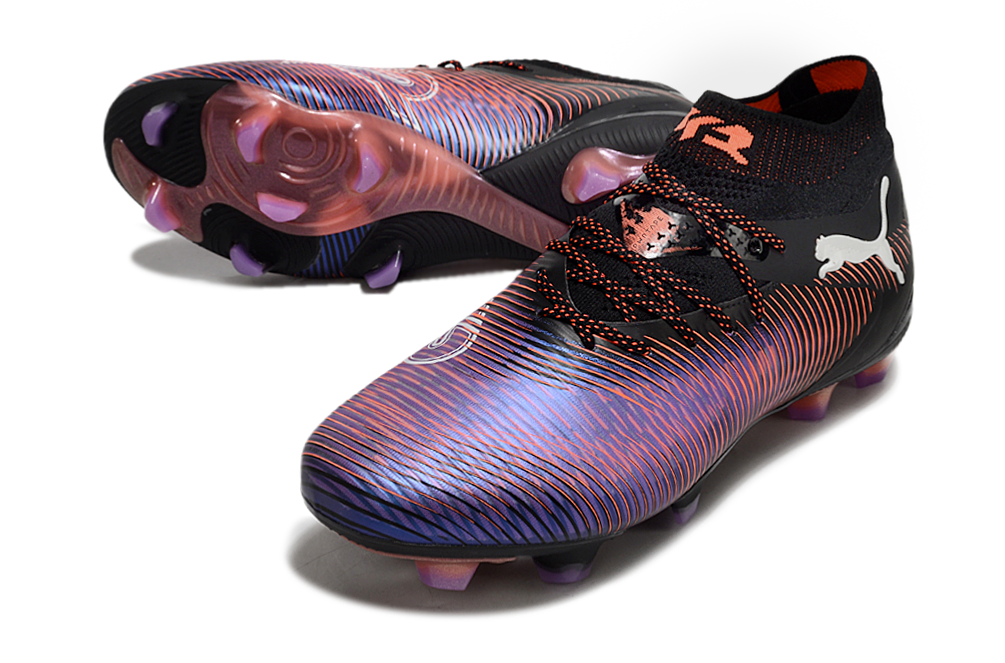 Crampons FUTURE 8 ULTIMATE FG de Le 12 -ème Maillot, vue des crampons en acier pour football, détail des pointes et fixation