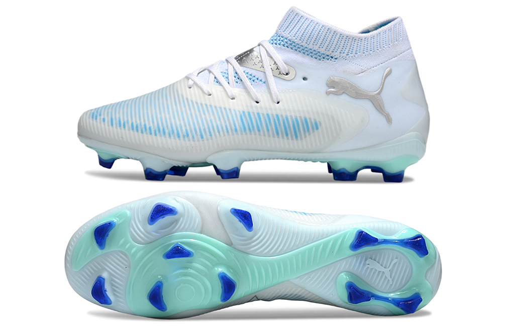 Crampons FUTURE 8 ULTIMATE FG de Le 12 -ème Maillot, pointes en acier pour football en extérieur, image montrant la semelle.