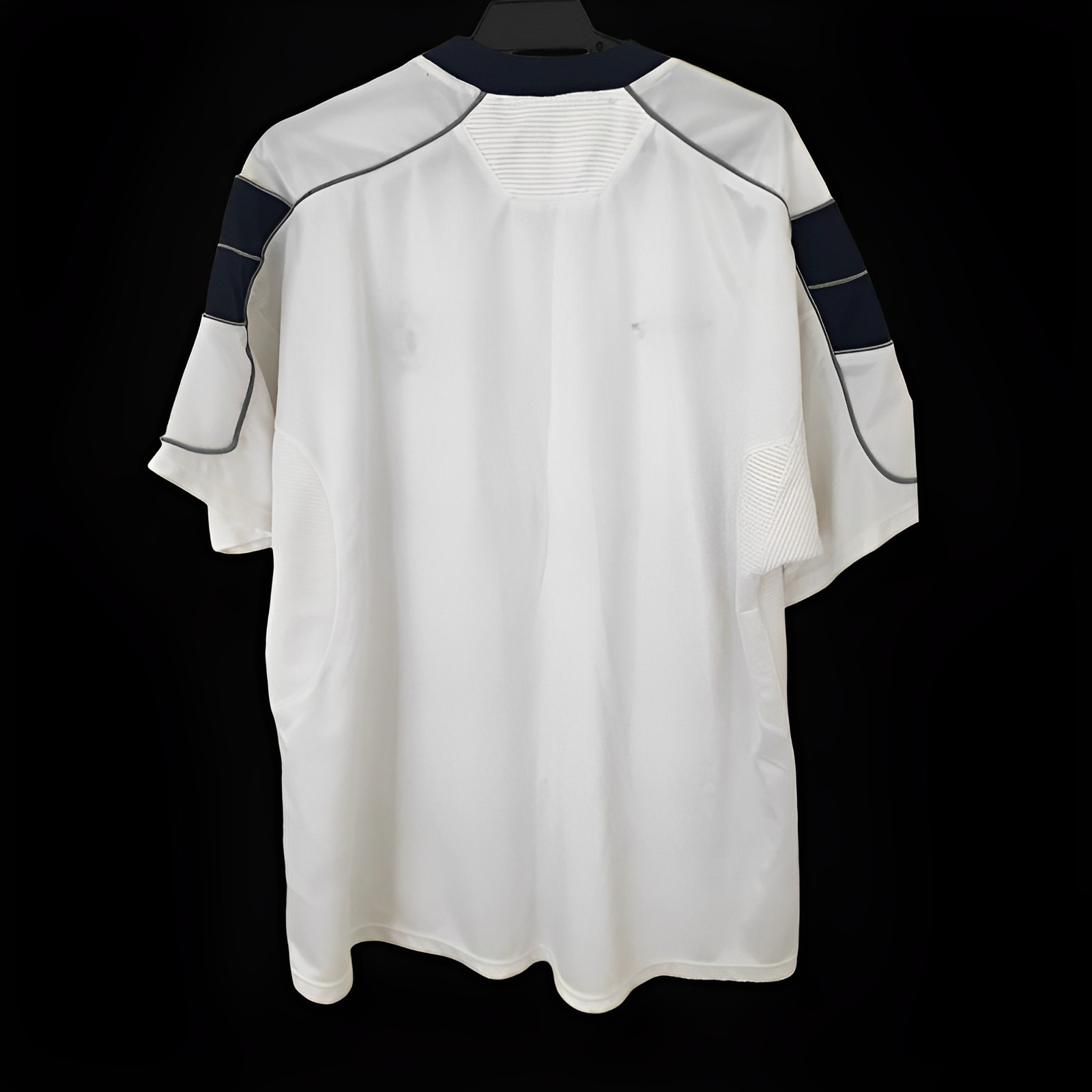 Maillot extérieur rétro Manchester United 2000-2001 Le 12-ème Maillot, maillot de football avec logo et design vintage.