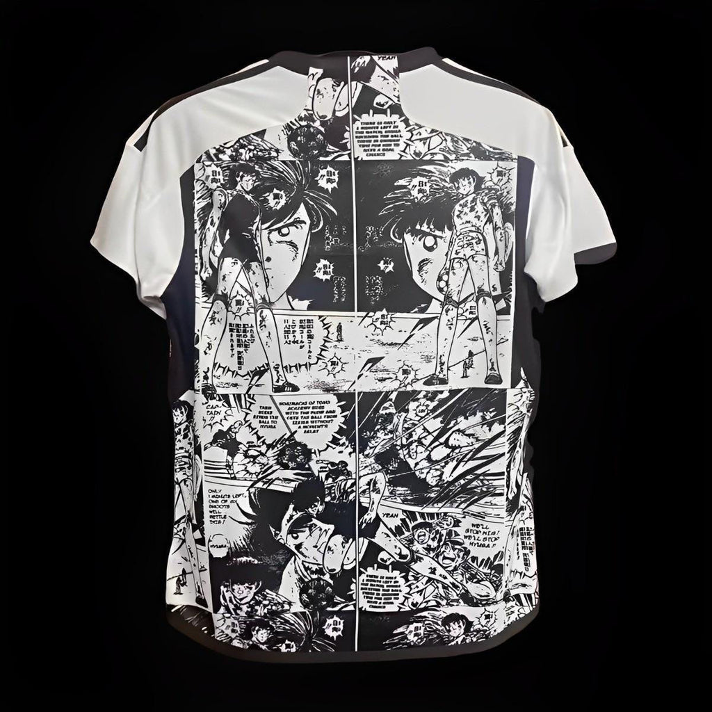 Maillot de football Japon 2023 2024 édition Captain Tsubasa Le 12ème Maillot, vue de face avec détails du design.