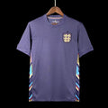 Maillot extérieur Angleterre 2023 2024 Le 12 -ème Maillot, vue de face avec logo et détails du design blanc et bleu.