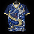 Maillot de football Japon édition limitée 2023 2024 Le 12, vue de face avec détails du design blanc et rouge.