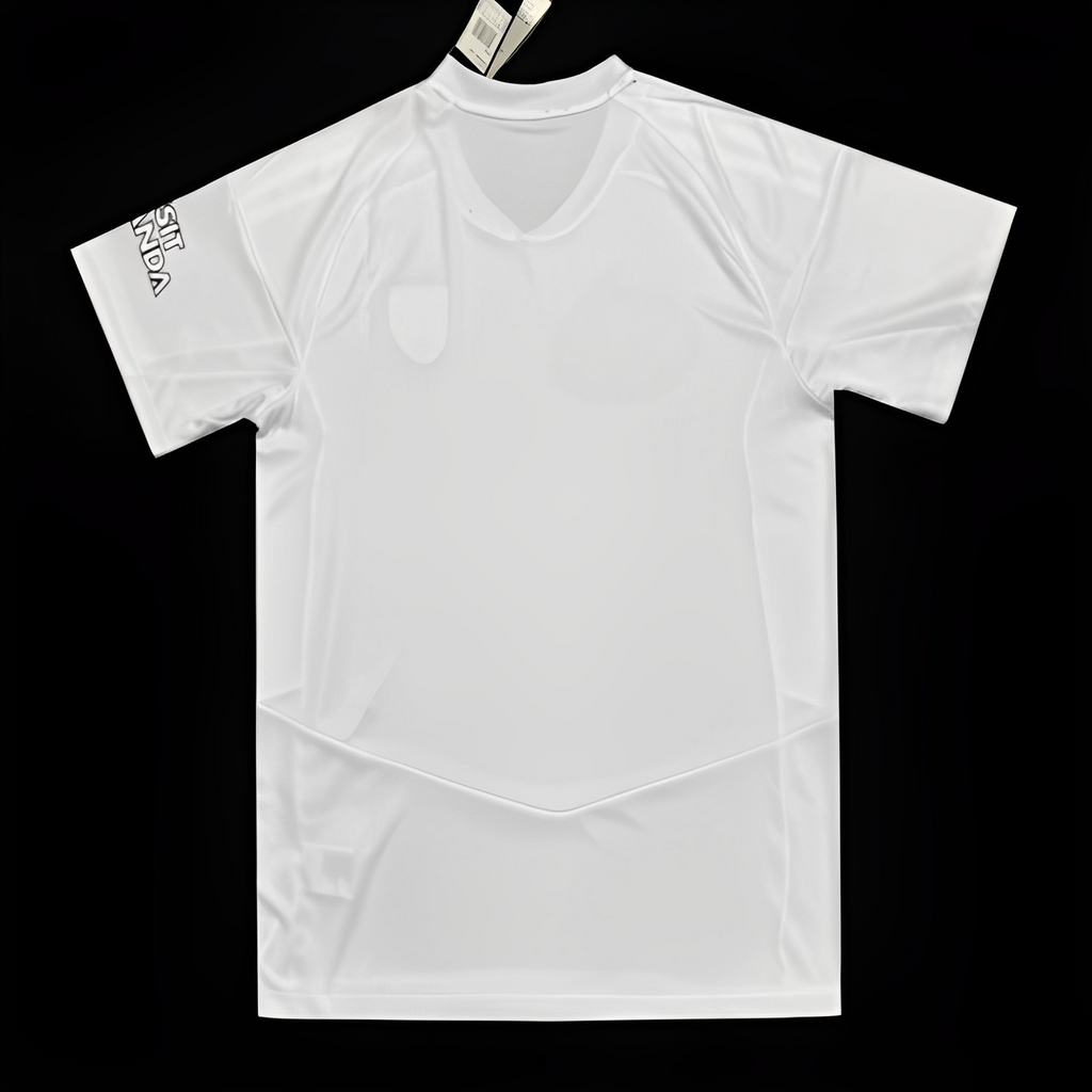 Maillot Arsenal Édition spéciale 2023-2024 Le 12 -ème Maillot, vue front avec logo et design unique.