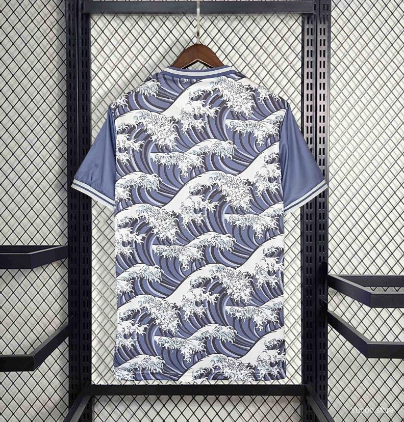 Maillot de football Japon 2023-2024, édition spéciale, marque Le 12, vue de face avec détails du design.
