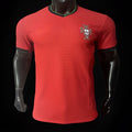 Maillot domicile du Portugal 2023-2024 Le 12 -ème Maillot, vue de face avec logo et détails du maillot de football Portugal.