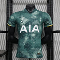 Maillot Tottenham 2024/2025 Le 12-ème Maillot, maillot de football avec logo et design officiel, vue de face.