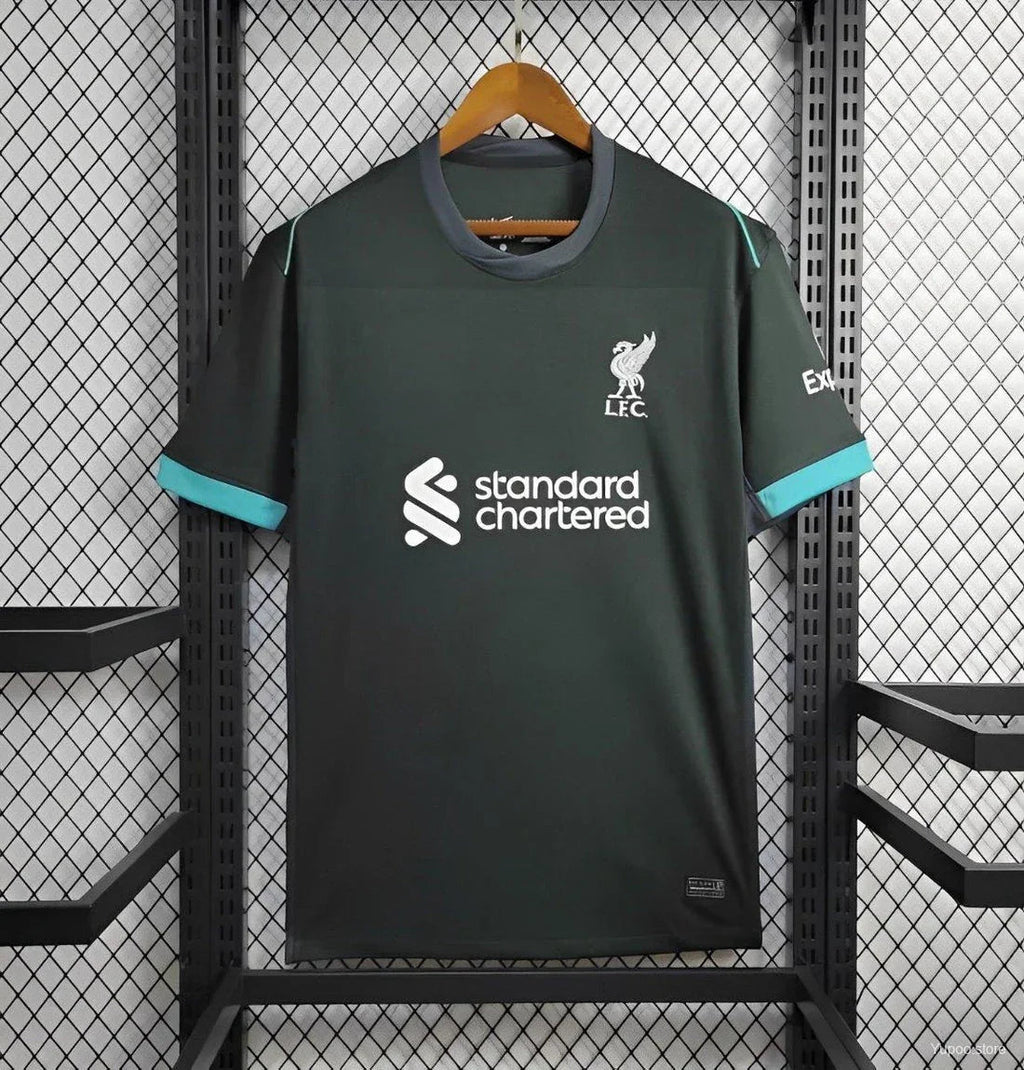 Maillot extérieur Liverpool 2024/25 Le 12 -ème Maillot, maillot de football avec logo et détails en bleu et blanc