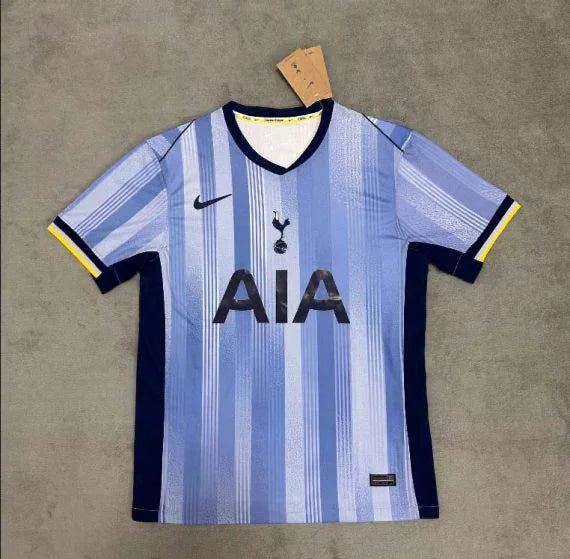 Maillot extérieur Tottenham 2024/25 Le 12 -ème Maillot, vue de face avec logo et détails du design sportif.
