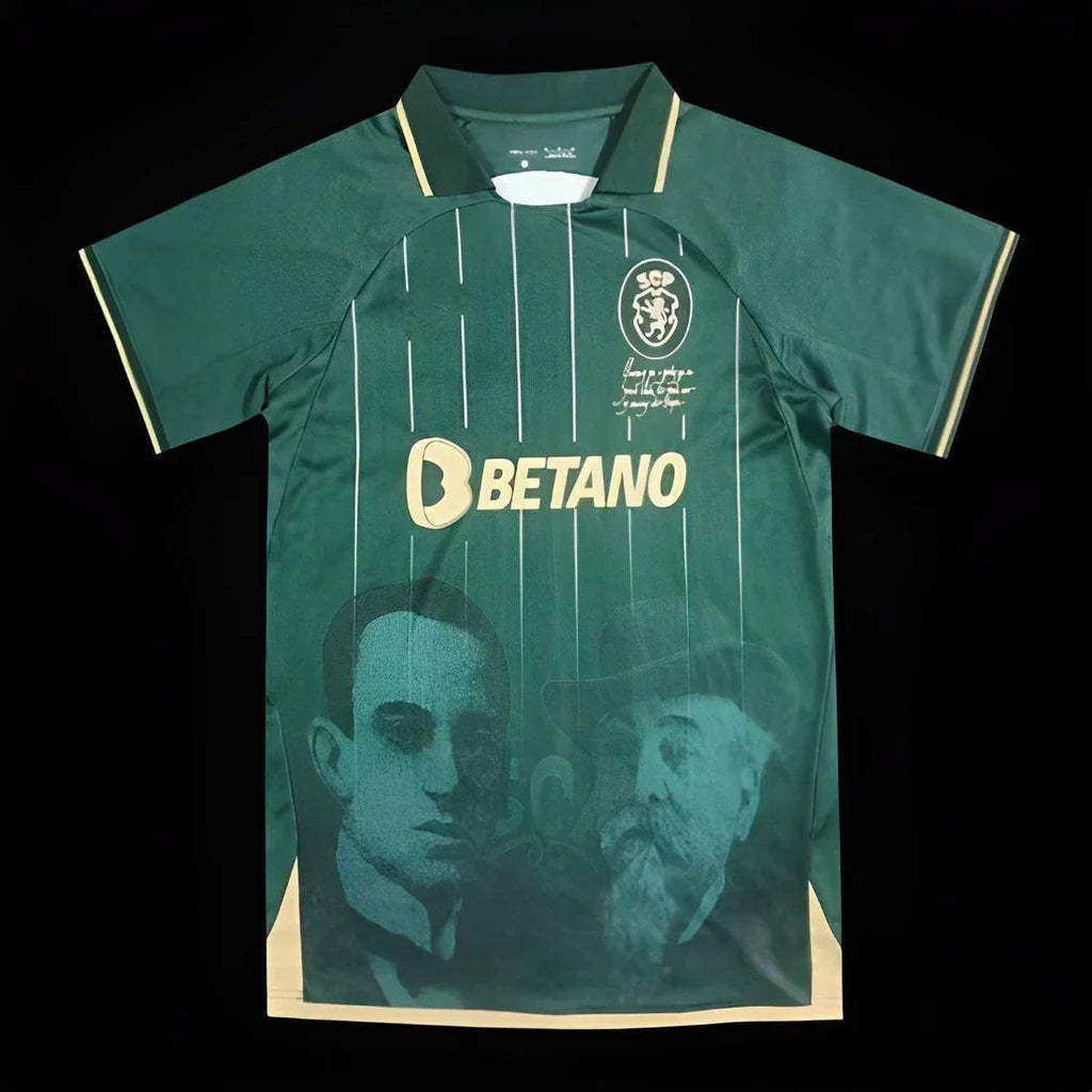 Maillot sportif édition spéciale Le 12 -ème Maillot, design unique avec logo et détails colorés, vue frontale.