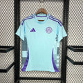 Maillot écossais 2024/25 Le 12 -ème Maillot, tissu à carreaux verts et bleus, vue de face sur fond blanc