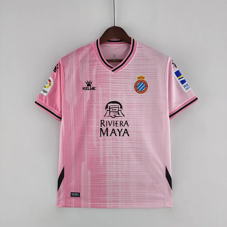 Maillot de football Espagne 2022/23 Le 12, maillot officiel de l'équipe nationale espagnole, vue de face, détail du design.