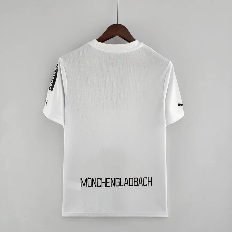 Maillot de foot Monchengladbach 2022/23 Le 12 –ème Maillot, maillot officiel avec logo et détails du club.