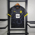 Maillot Borussia Dortmund 2023/24 Le 12 -ème Maillot, vue de face avec logo et design officiel de l'équipe.