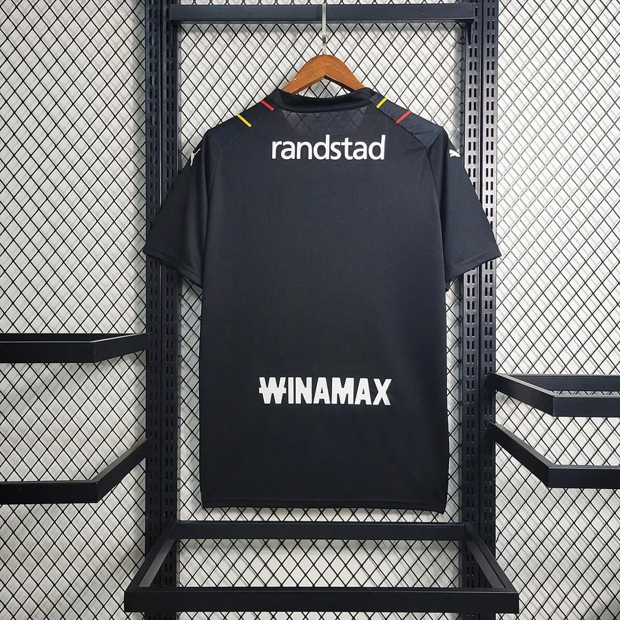 Maillot extérieur Le 12 -ème Maillot Lens 2023/24, maillot de football avec logo et design officiel visible sur l'image.