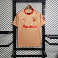 Maillot extérieur de la saison 2023/24 Le 12 -ème Maillot, vue en gros plan avec détails du design et logo.