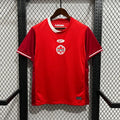 Maillot domicile du Canada 2024/25 Le 12 -ème Maillot, maillot de football rouge avec logo et détails blancs.