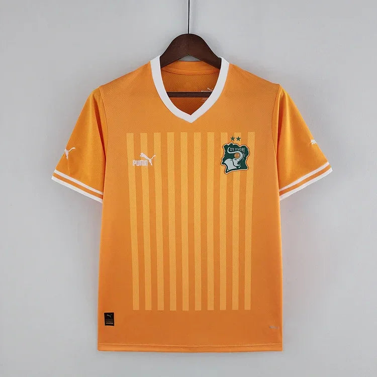 Maillot Côte d'Ivoire 2022/23 Le 12 -ème Maillot, vue frontale avec logo et détails du design.