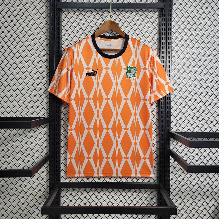 Maillot Côte d’Ivoire 2023/24 Le 12-ème Maillot, maillot de football avec logo et couleurs de l'équipe nationale ivoirienne.