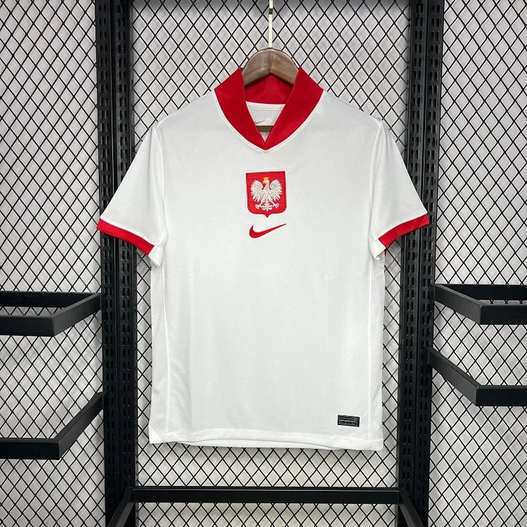 Maillot de football Pologne 2024/25 Le 12 -ème Maillot, vue de face avec logo et détails du design.