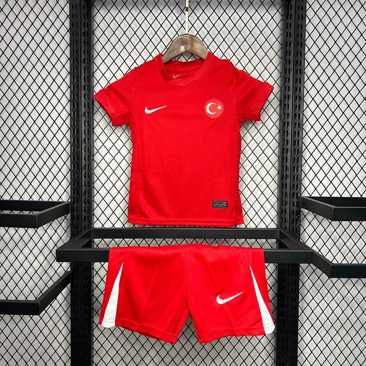 Maillot enfant Turquie 2024/25 Le 12, maillot de football pour jeunes avec logo et design officiel.