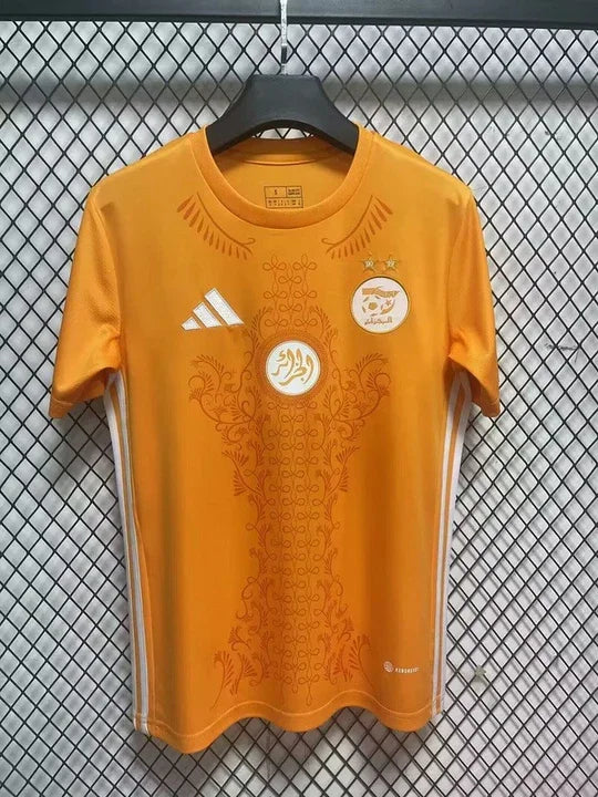 Maillot de football Algérie 2024/2025 concept orange, signé Le 12 -ème Maillot, vue de face avec détails du design.