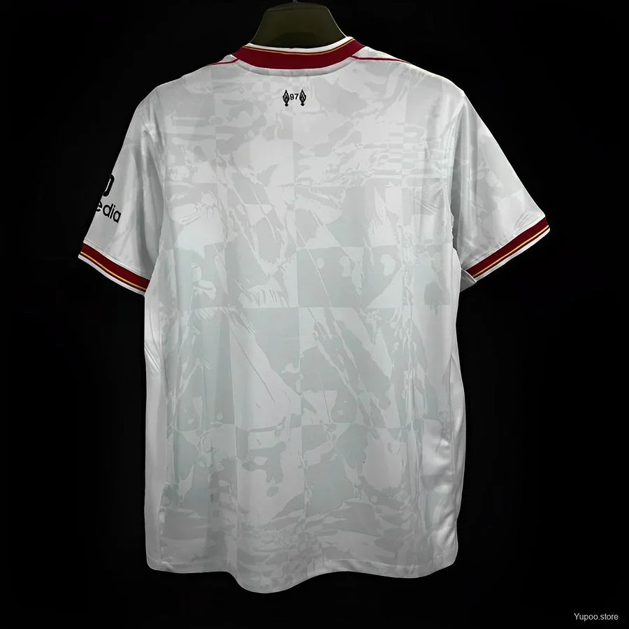 Maillot Liverpool 2023-2024 version third, joueur, marque Le 12-ème Maillot, logo et design distinctifs visible.