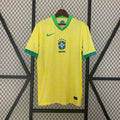 Maillot de football Brésil 2024/25 Le 12, jersey officiel avec les couleurs et motifs du drapeau brésilien.
