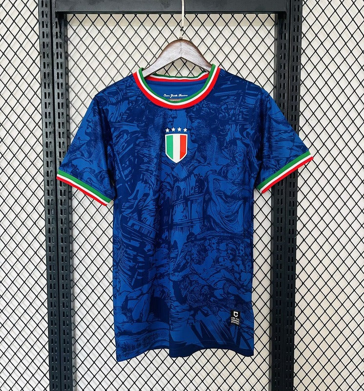 Maillot 25/26 Italie Le 12 -ème Maillot, maillot de football avec couleurs nationales italiennes et logo de la marque.