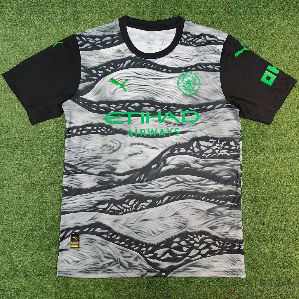 Maillot Manchester City 25/26 Le 12ème, maillot officiel avec logo du club, coloris bleu et détails de design modernes