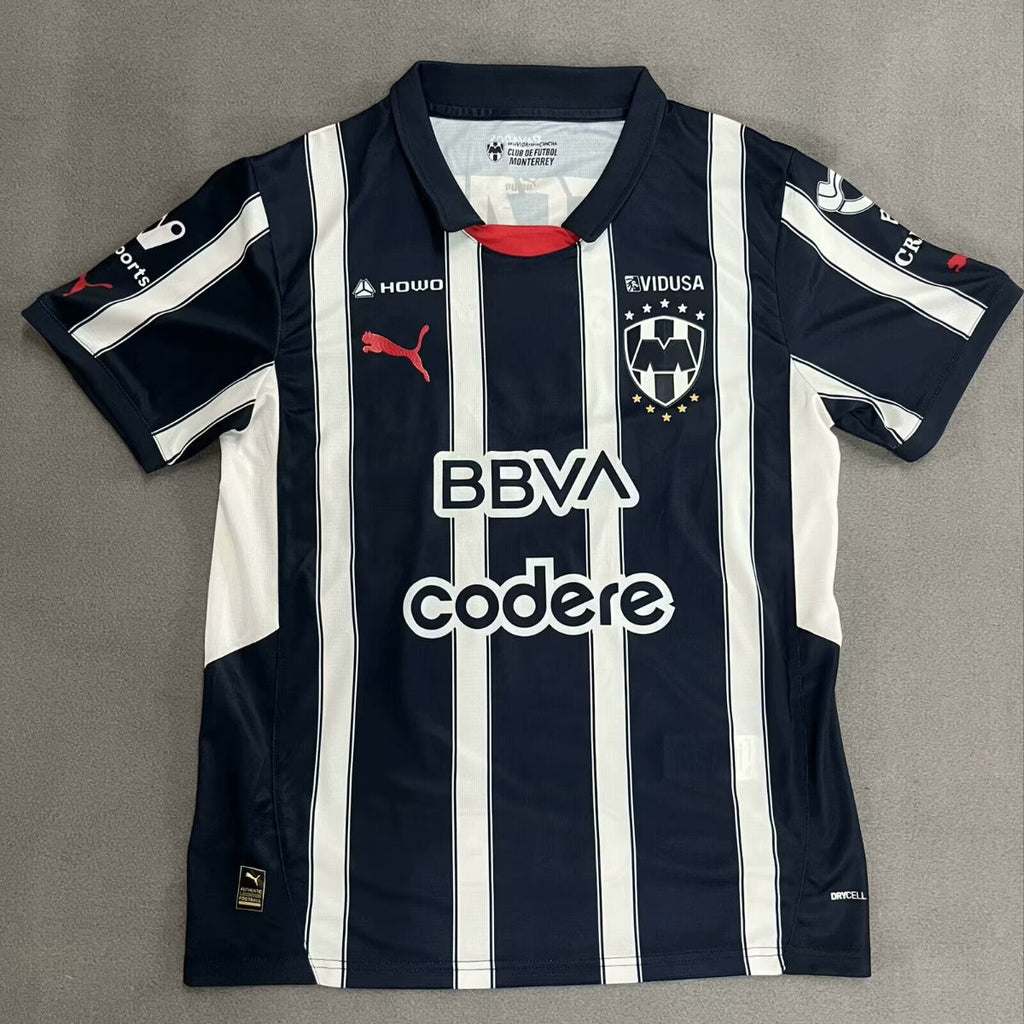 Maillot de football Monterrey 24/25, marque Le 12-ème Maillot, vue de face avec logo et design du maillot officiel.