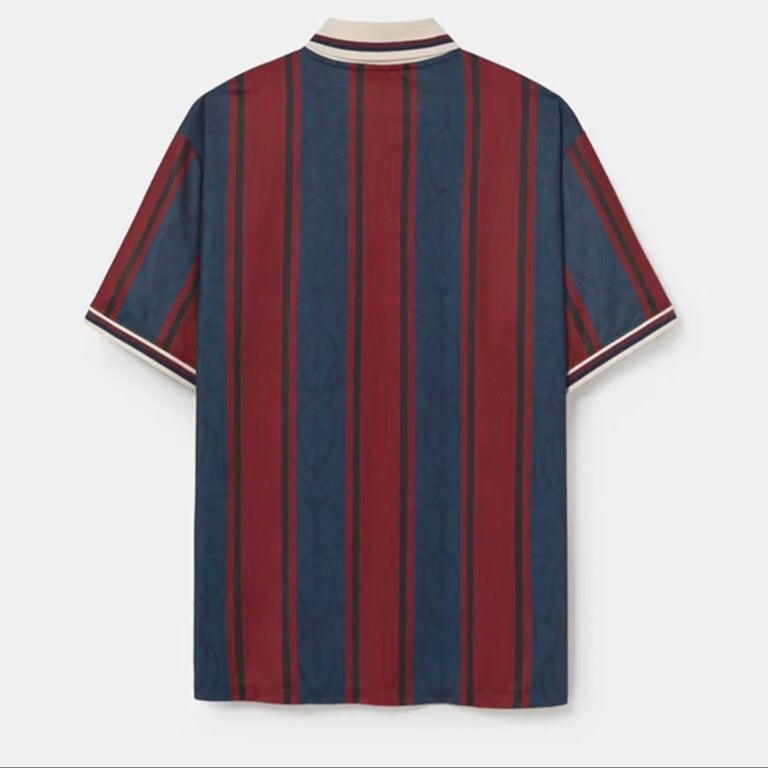 Maillot de football Barcelone 25/26 Le 12 -ème Maillot, couleur spéciale C, vue de face avec logo et détails du design.