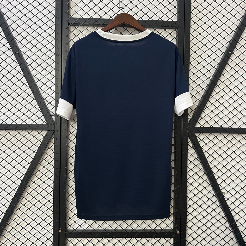 Maillot Portugal 24/25 de Le 12 -ème Maillot, maillot de football avec logo Portugal, vue frontale sur fond blanc.