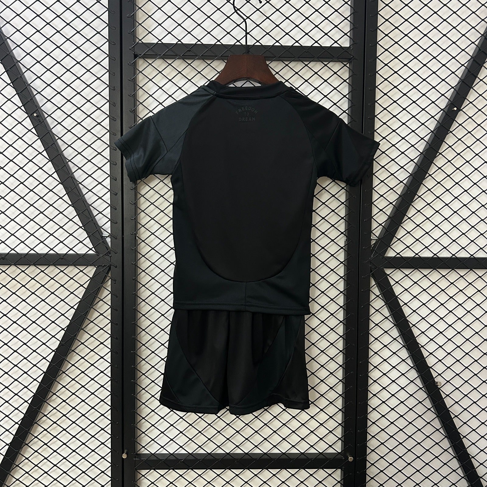 Ensemble pour enfant Inter Miami de Le 12 -ème Maillot, maillot et short en tissu sportif, taille 25/26 ans.