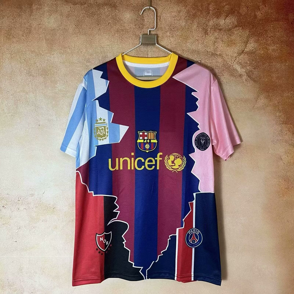 Maillot 25/26 Messi spécial de Le 12-ème Maillot, vue de face avec logo et détails du maillot football pour enfants.