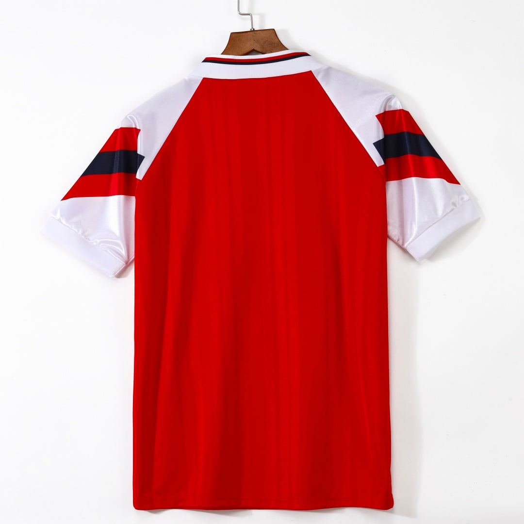 Maillot domicile rétro Arsenal 1992-1993 Le 12 -ème Maillot, maillot de football vintage avec logo et design traditionnel.