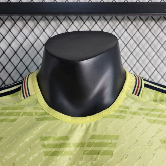 Maillot domicile Arsenal 2023-2024 Le 12-ème Maillot, maillot de football rouge avec logo et détails blancs, vue de face