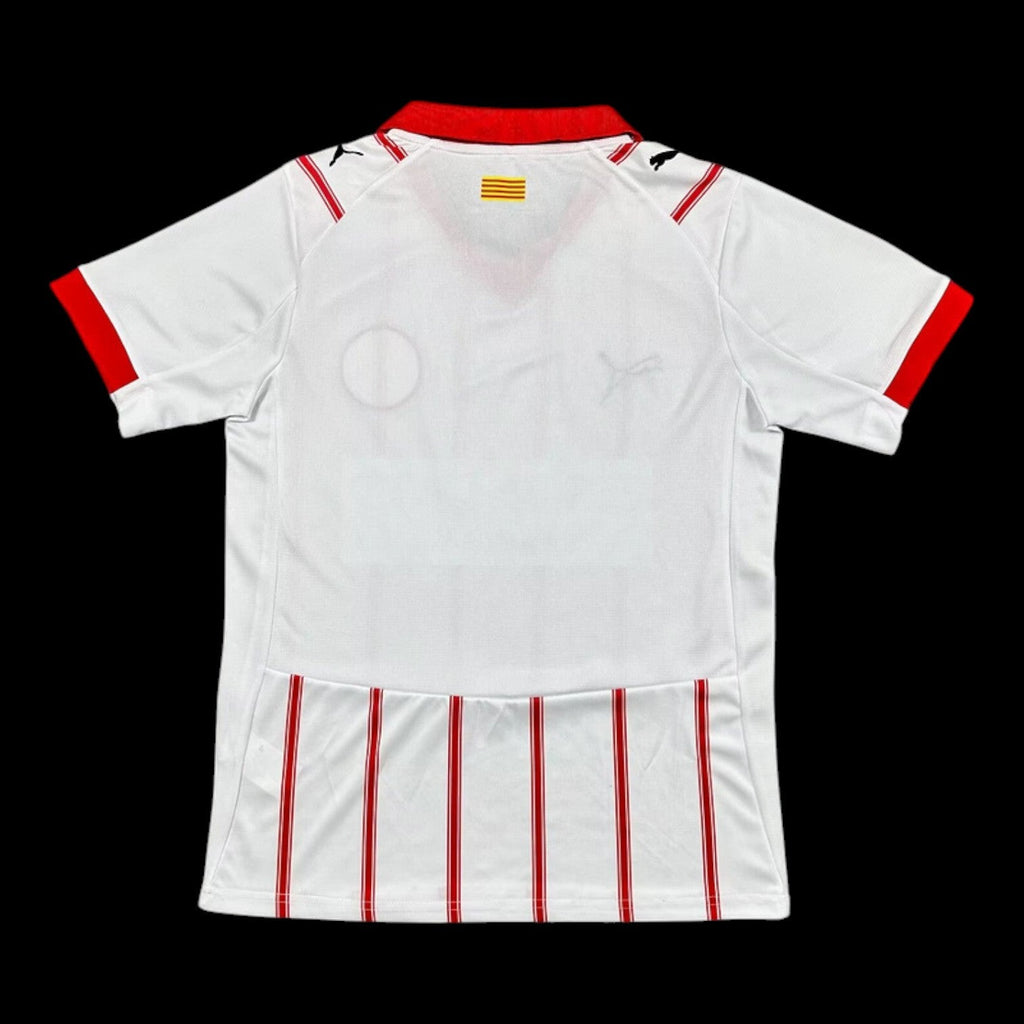 Maillot domicile Girona 25/26 de Le 12-ème Maillot, maillot de football avec logo et couleurs officielles, vue frontale.
