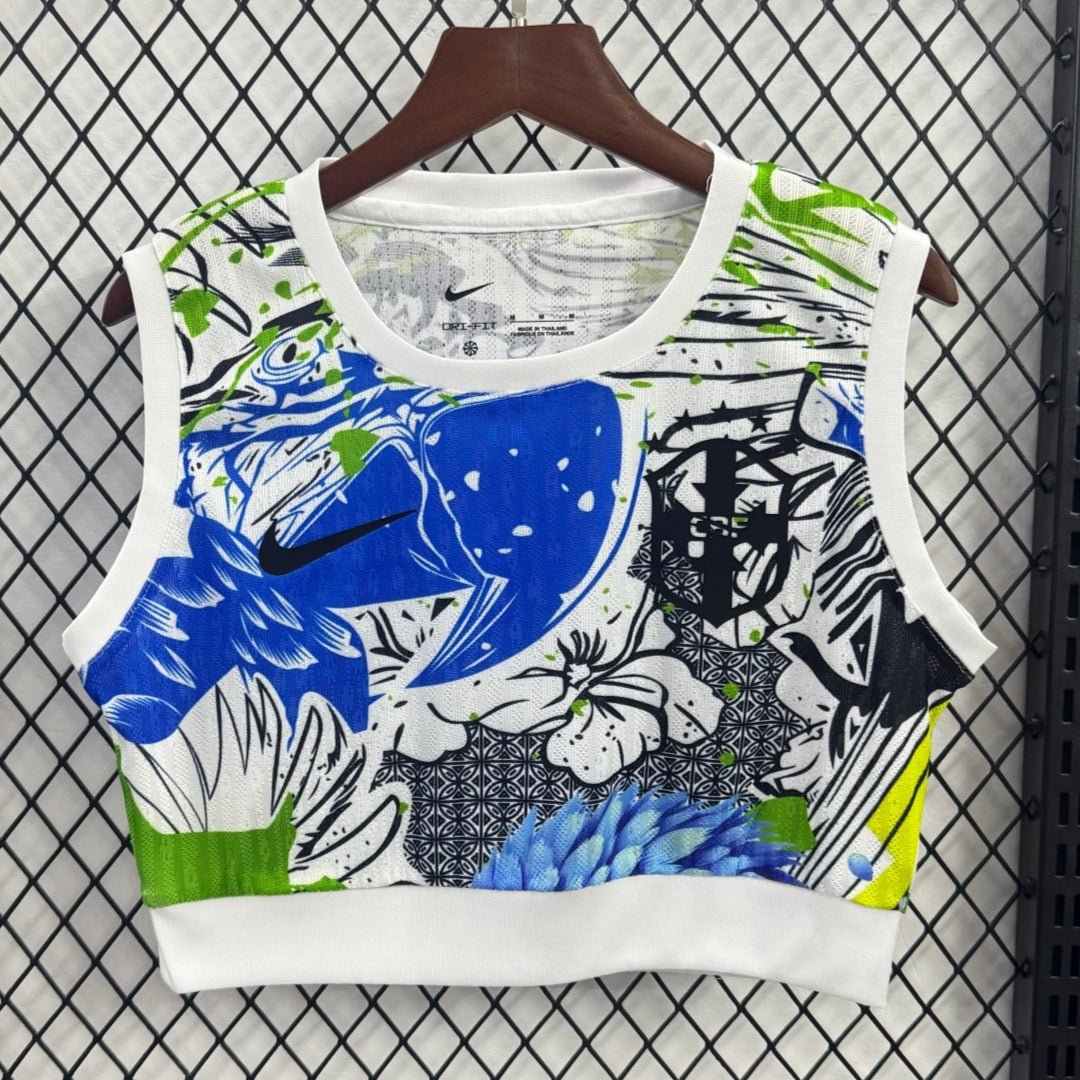 Maillot de football femme Brésil 25/26 Le 12 -ème Maillot, maillot spécial avec logo et couleurs nationales, vue frontale.