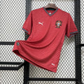 Maillot Portugal Coupe du monde 2026 Le 12 -ème Maillot, maillot de football avec logo Portugal et détails en vert et rouge.