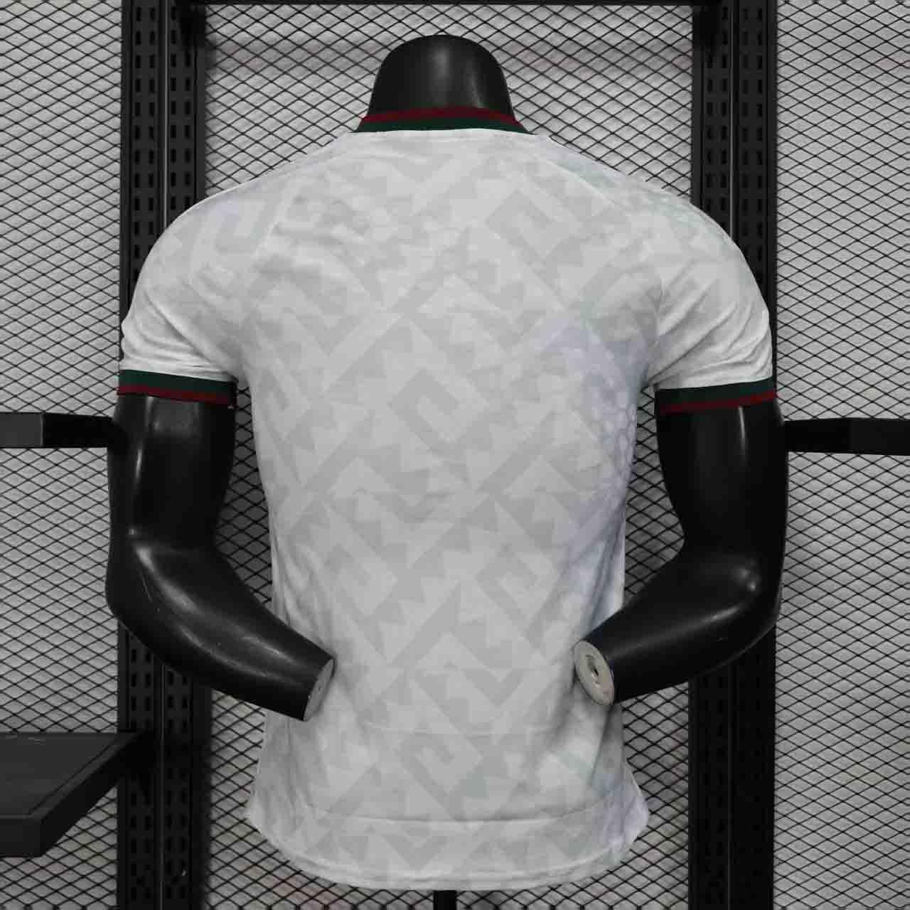Maillot Mexique concept 2025-26 de Le 12 -ème Maillot, maillot de football avec design moderne et couleurs nationales.