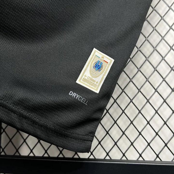 Maillot de football Olympique de Marseille 125 ans 2024-2025, noir, par Le 12 -ème Maillot, vue de face, détails du design.