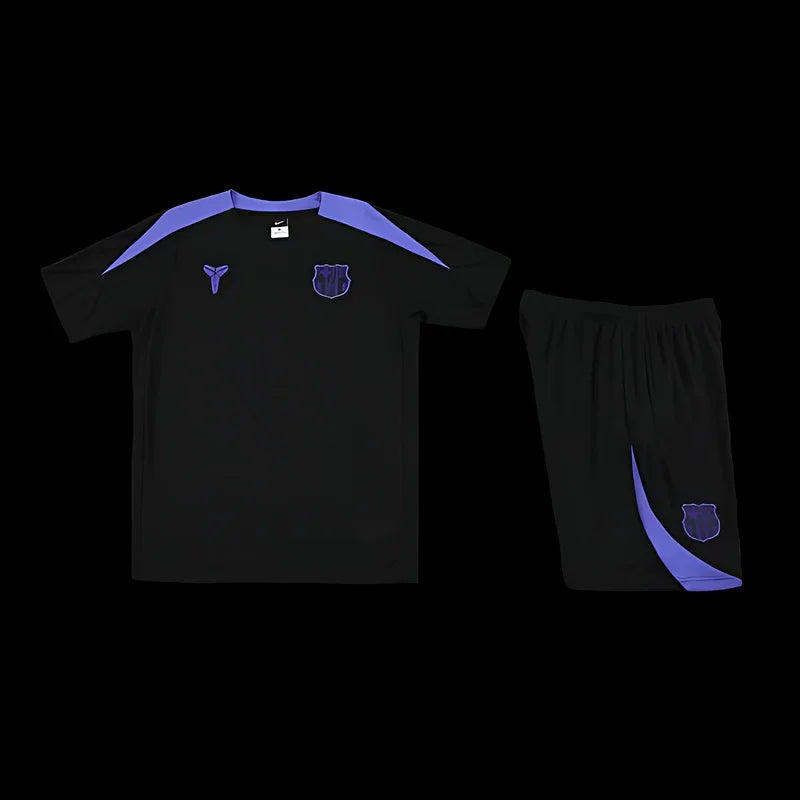 Ensemble Barcelone de Le 12 -ème Maillot, maillot de football bleu avec le logo du FC Barcelone, vue de face.