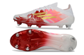Crampons F50 FG élite de Le 12 -ème Maillot, pointes en acier, fixes pour chaussures de football, affichés sur fond neutre.