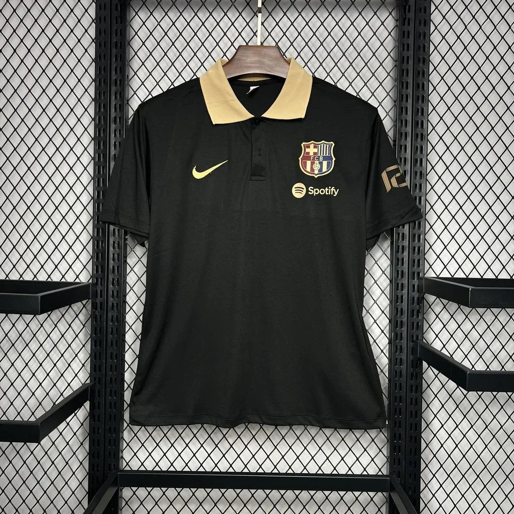 Maillot d'entraînement FC Barcelone 2024-2025 Le 12-ème Maillot, maillot de football bleu avec logo du club, vue de face.