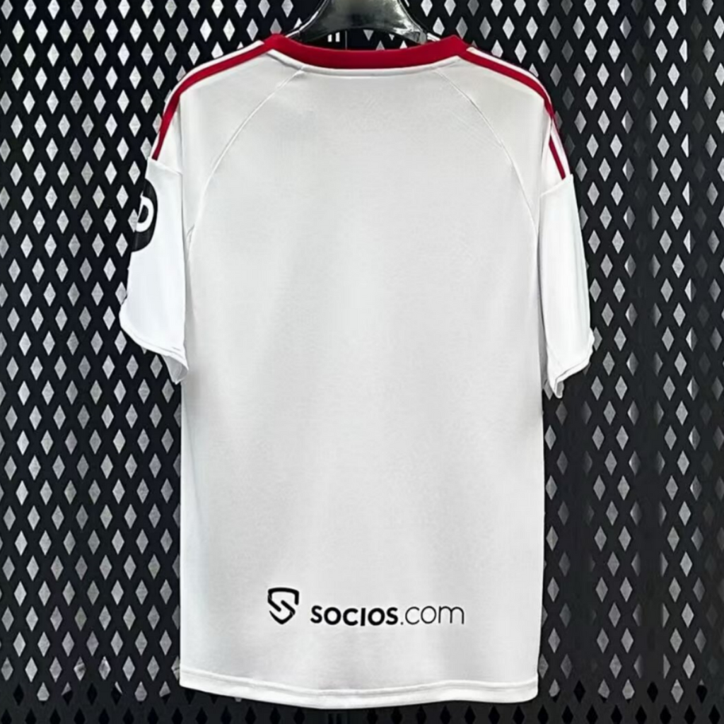 Maillot de football Seville domicile 25/26 Le 12 -ème Maillot, maillot sportif avec logo et couleurs officielles.