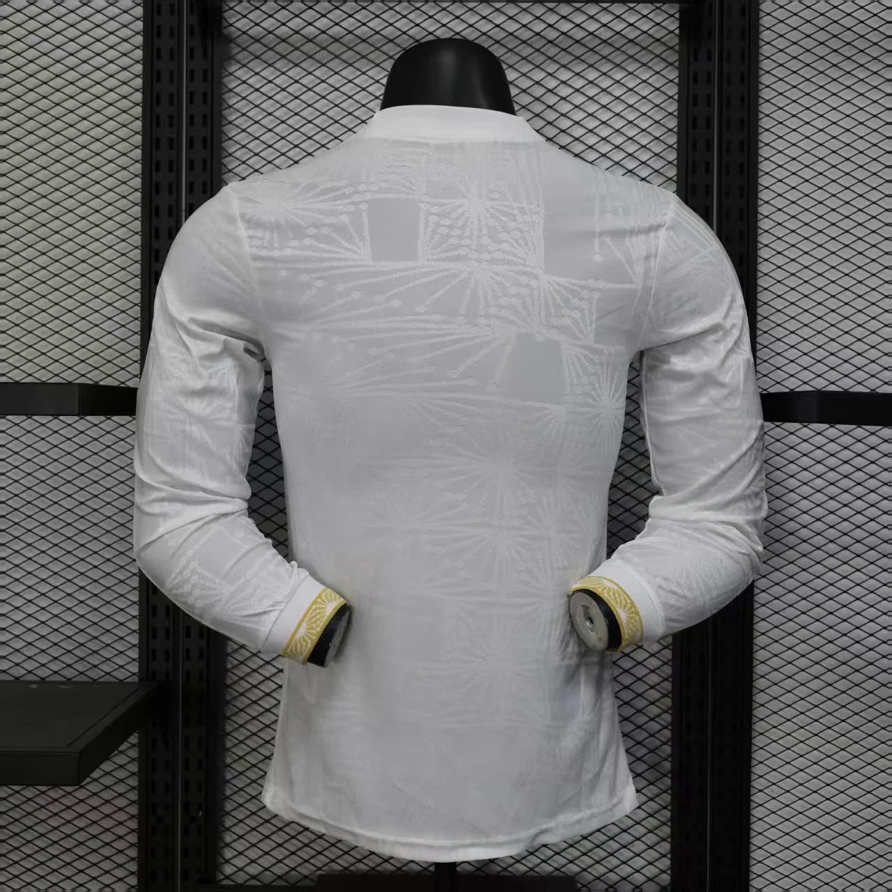 Maillot à manches longues Mexique 2025-26, Le 12 -ème Maillot, design concept avec logo national et motifs colorés.