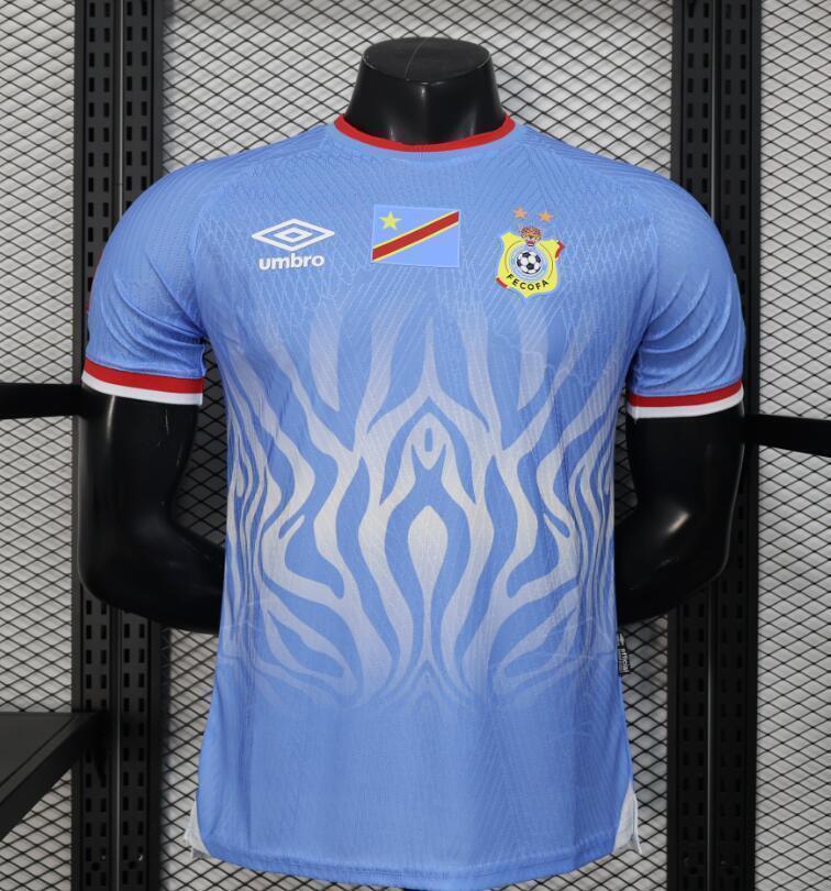 Maillot de football Congo Coupe du Monde 2026, fabriqué par Le 12 -ème Maillot, avec le logo et les couleurs de l'équipe.