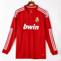 Maillot rétro à manches longues du Real Madrid 2011-2012, marque Le 12-ème Maillot, en bleu et blanc avec logo du club