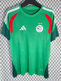 Maillot de football Algérie concept 2026 de la marque Le 12, vue de face avec design moderne et logo de l'équipe nationale.