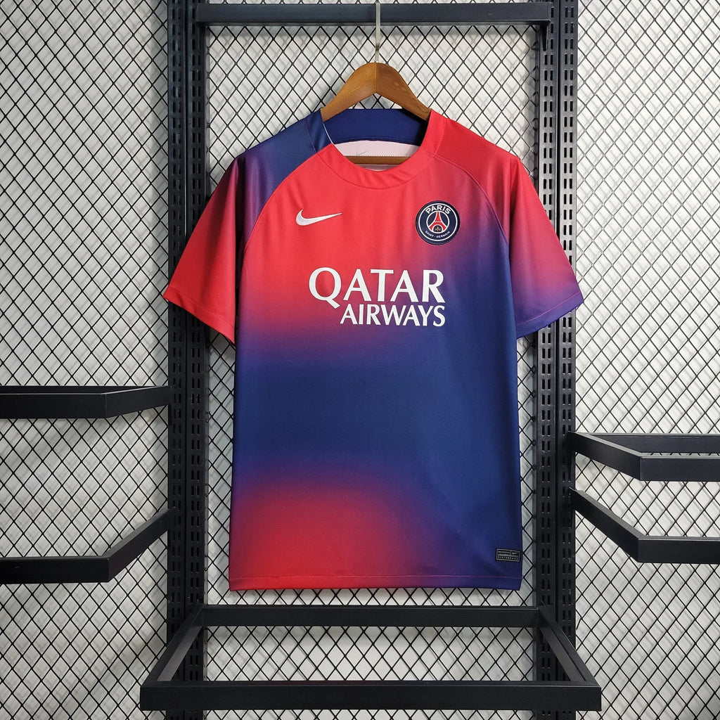 Maillot d'entraînement Le 12 -ème Maillot Paris 2023 2024, maillot sportif bleu avec logo du club, vue de face.